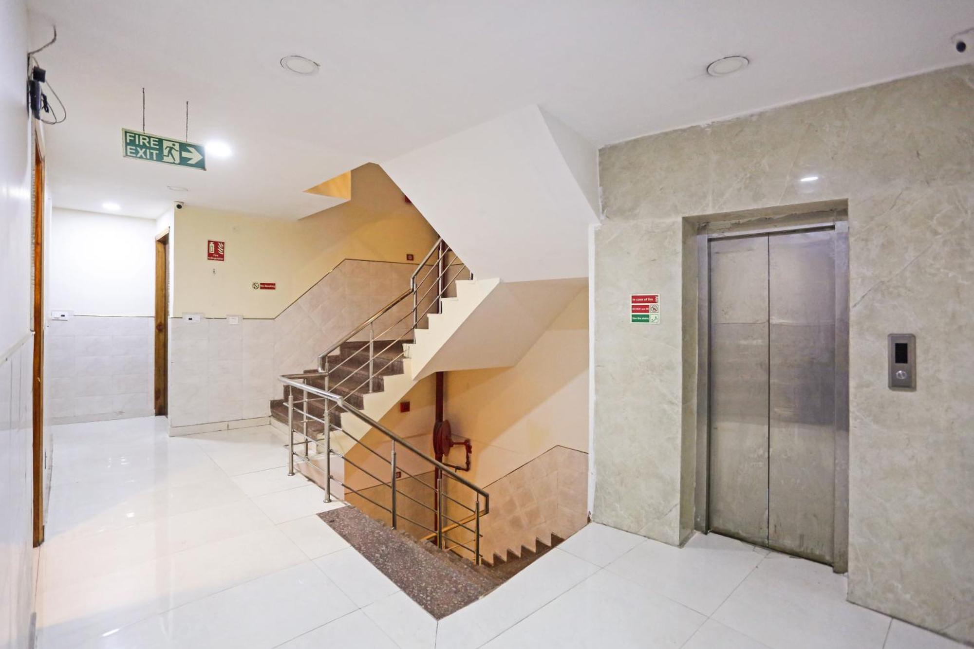 Hotel Happy Stay Delhi Airport Nova Deli Exterior foto